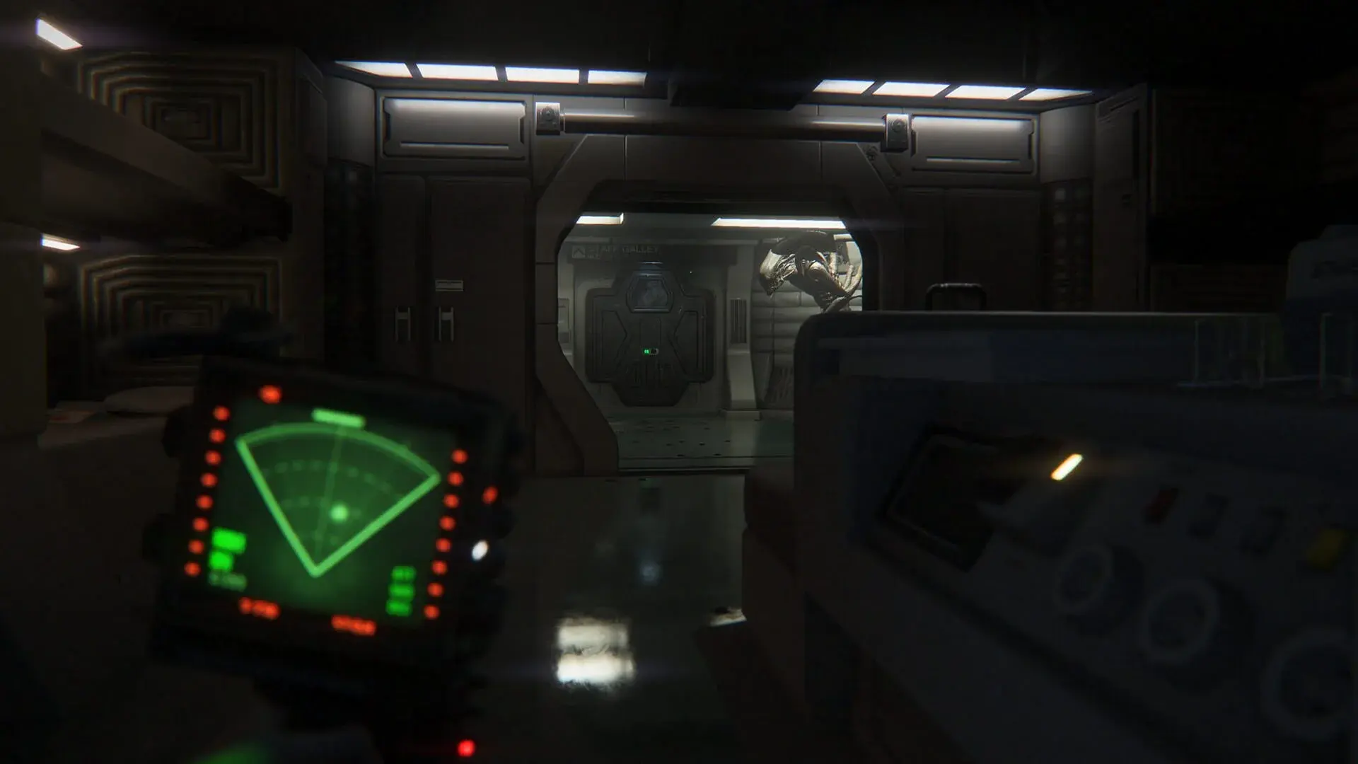 Alien: Isolation - Last Survivor - gameplay screenshot